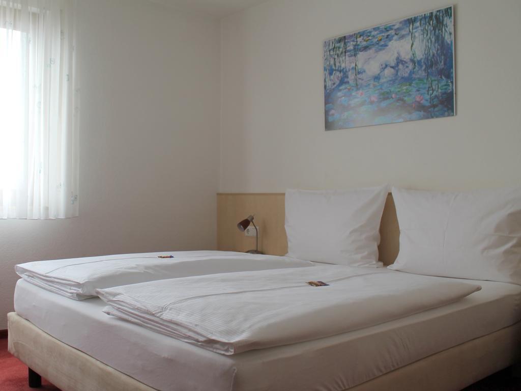 Hotel Am Bad Esslingen am Neckar Eksteriør billede